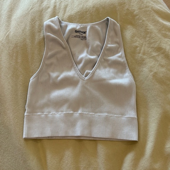 Garage crop top - Picture 1 of 2